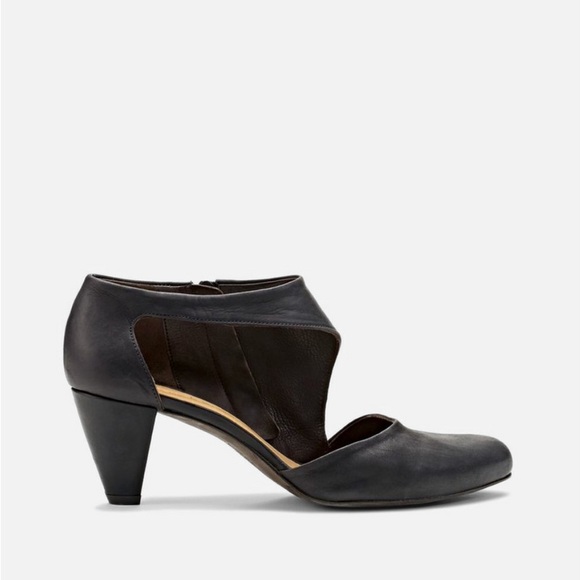 COCLICO Black “Sarah” Shoes - Picture 9 of 9